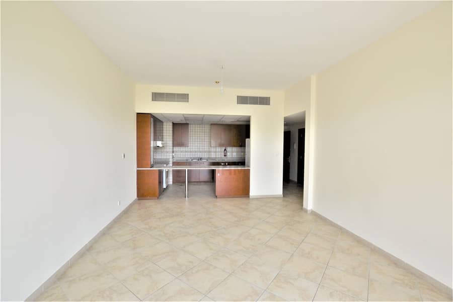 Spacious 2 BR | Garden View | Unbeatable Offer Spacious 2 BR | Garden View | Unbeatable Offer
