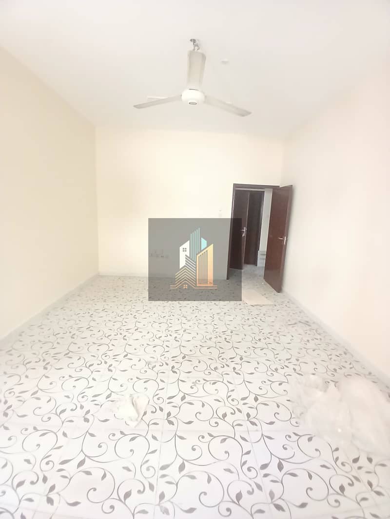 3 88749. jpg