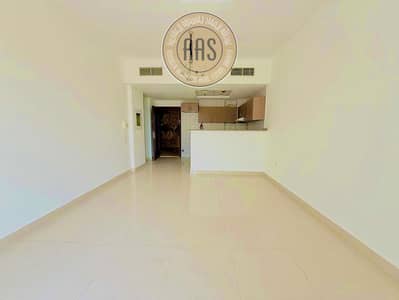 2 Bedroom Apartment for Rent in International City Phase 2 (Warsan 4), Dubai - e4307a80-fffa-430a-8ff4-c3810e61d955. jpg 2 Bedroom Apartment for Rent in International City Phase 2 (Warsan 4), Dubai - e4307a80-fffa-430a-8ff4-c3810e61d955. jpg