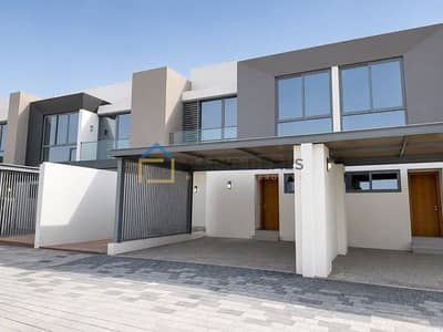 3 habitaciones Townhouse para en Alquiler en Wasl Gate, Dubai - Casa adosada en Wasl Gate，Gardenia Townhomes, 3 dormitorios, 210000 AED - 15738885