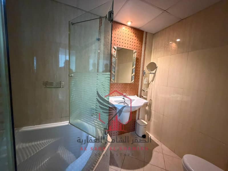 16 c72203ea-5ce9-44bf-ae72-6cc244a9bcaa. jpg