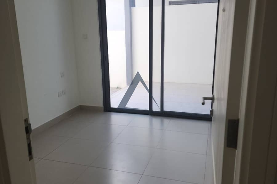 11 Property Image