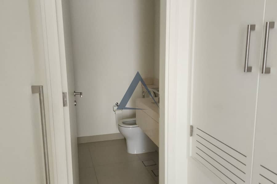 16 Property Image