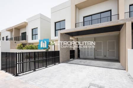 6 Bedroom Villa for Sale in Yas Island, Abu Dhabi - Golf Course View | Single Row 6BR+M | Huge Plot