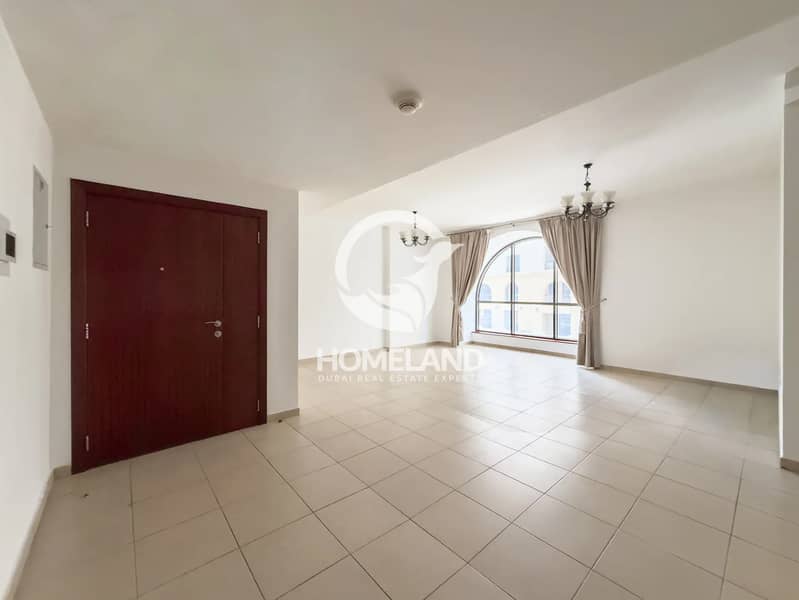 Well maintained | Prime location 3BR |Unfurnished Well maintained | Prime location 3BR |Unfurnished