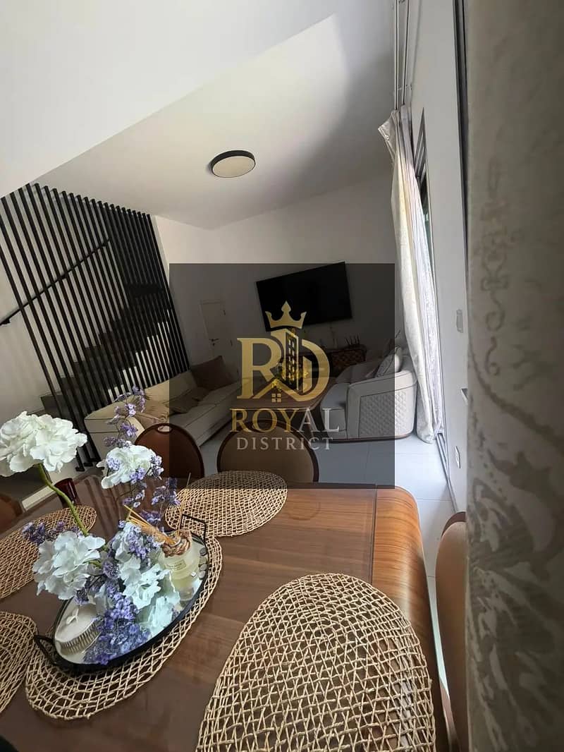 2 857125563-1066x800. webp