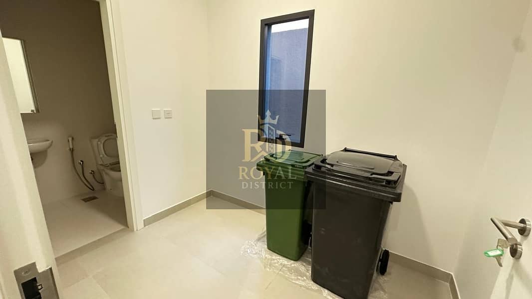 12 3081acc0-dd66-4b00-aae6-57eb2acd4438. JPG