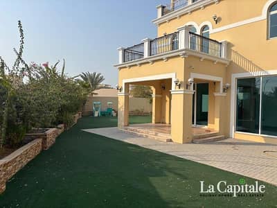 4 habitaciones Villa para en Alquiler en Jumeirah Park, Dubai - Villa en Jumeirah Park，District 9, 4 dormitorios, 340000 AED - 16080327