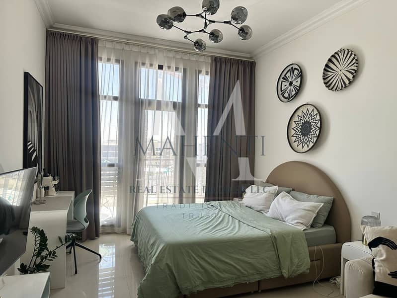 7 Furnished Studio Lincon Park Arjan 7. jpeg
