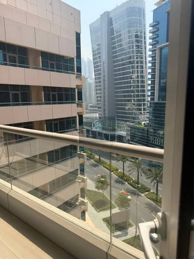 1 Slaapkamer Appartement te Huur in Business Bay, Dubai - Appartement in Business Bay，Bay Square，Bay Square 9, 1 slaapkamer, 90000 AED - 16152914