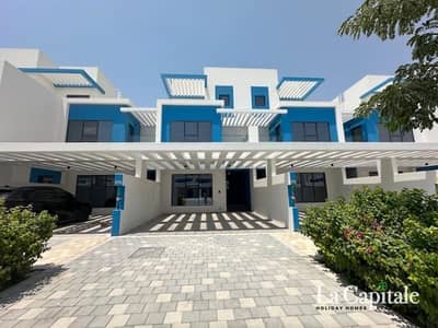 5 Schlafzimmer Townhouse zum zur Miete in DAMAC Lagoons, Dubai - Reihenhaus in DAMAC Lagoons，Santorini, 5 schlafzimmer, 170000 AED - 16151925