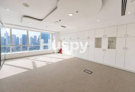 Office for Rent in Jumeirah Lake Towers (JLT), Dubai - Partitioned | Unfurnished | Marina Skyline View