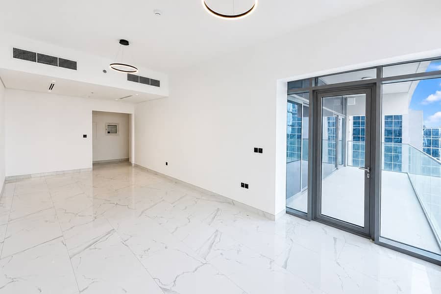 Pool & Park View | Prime Location | Brand New Pool & Park View | Prime Location | Brand New