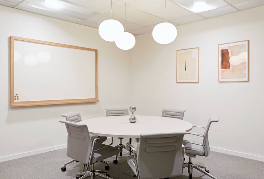 4 SPACES Palma Marina_Spain_Centre 7342_Meeting Room 6. jpg