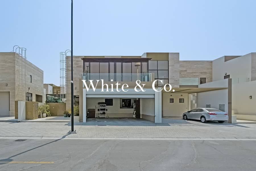 UPGRADED | EXTENDED | 5 BR | LANDSCAPED UPGRADED | EXTENDED | 5 BR | LANDSCAPED
