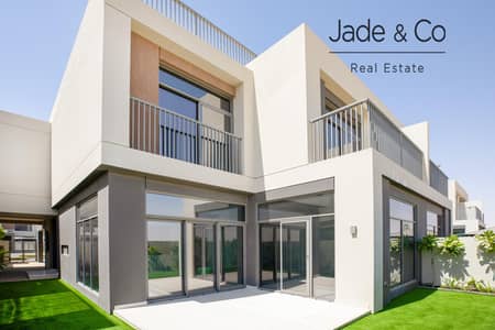 4 Bedroom Villa for Sale in Dubai South, Dubai - Community Expert | Single Row | Multiple Options