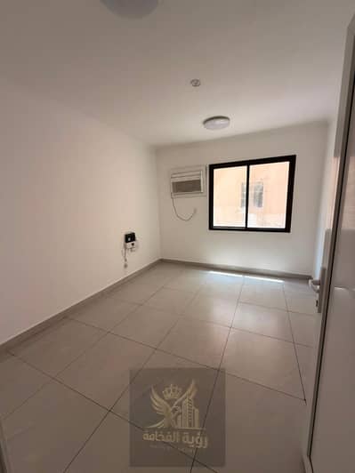 1 Camera Appartamento in affitto a Al Majaz, Sharjah - WhatsApp Image 2026-08-12 at 4.15. 59 PM (1). jpeg 1 Camera Appartamento in affitto a Al Majaz, Sharjah - WhatsApp Image 2026-08-12 at 4.15. 59 PM (1). jpeg