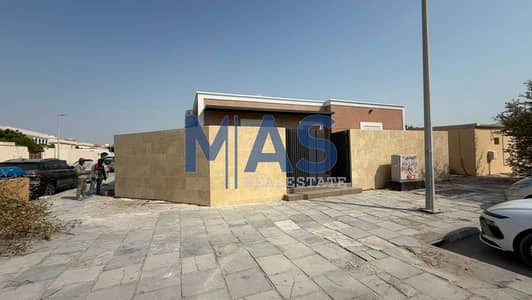 4 Bedroom Villa for Rent in Al Nasserya, Sharjah - 80d0904a-3967-4fb6-a5fb-47745a87b399. jpg 4 Bedroom Villa for Rent in Al Nasserya, Sharjah - 80d0904a-3967-4fb6-a5fb-47745a87b399. jpg