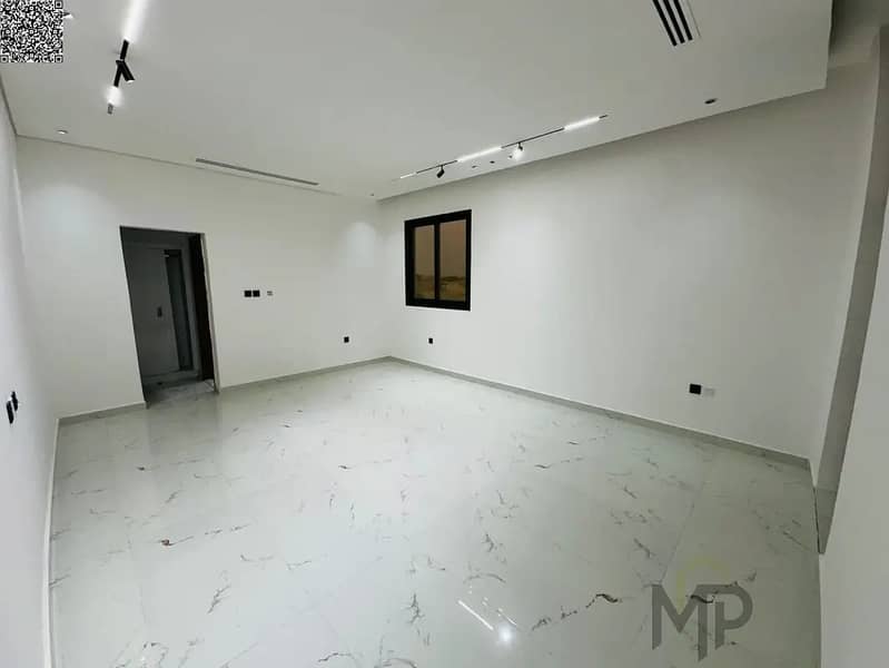 19 807943491-1066x800. webp