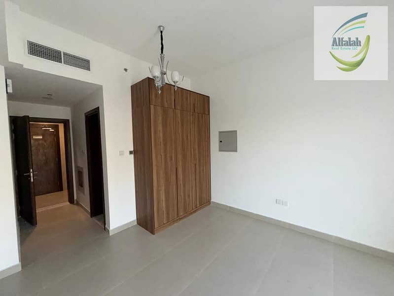 13 WhatsApp Image 2026-08-12 at 18.57. 23. jpeg