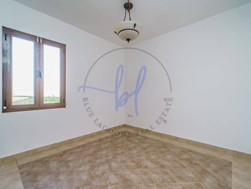 18 JGC04052. jpg