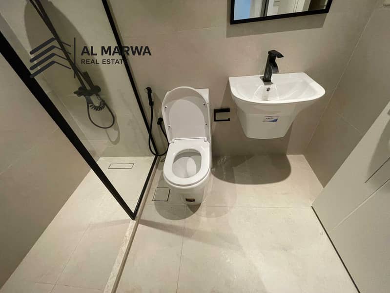 24 af10a53a-b4ca-4d87-905a-15b87954aa97. jpg
