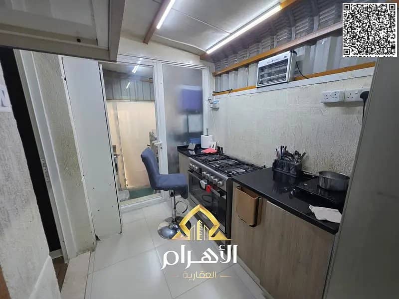 9 858167684-800x600. jpg