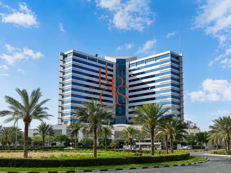 21 06_IT_Plaza_exterior_landscape_HD_4x3. jpg