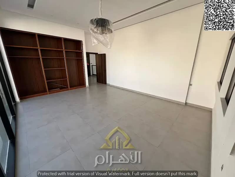 29 845492489-1066x800. webp