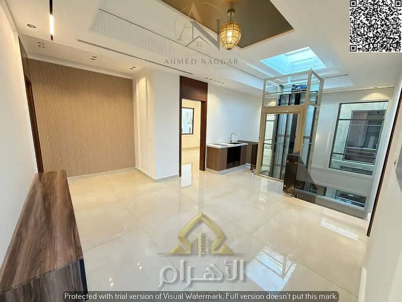 27 845489324-1066x800. webp