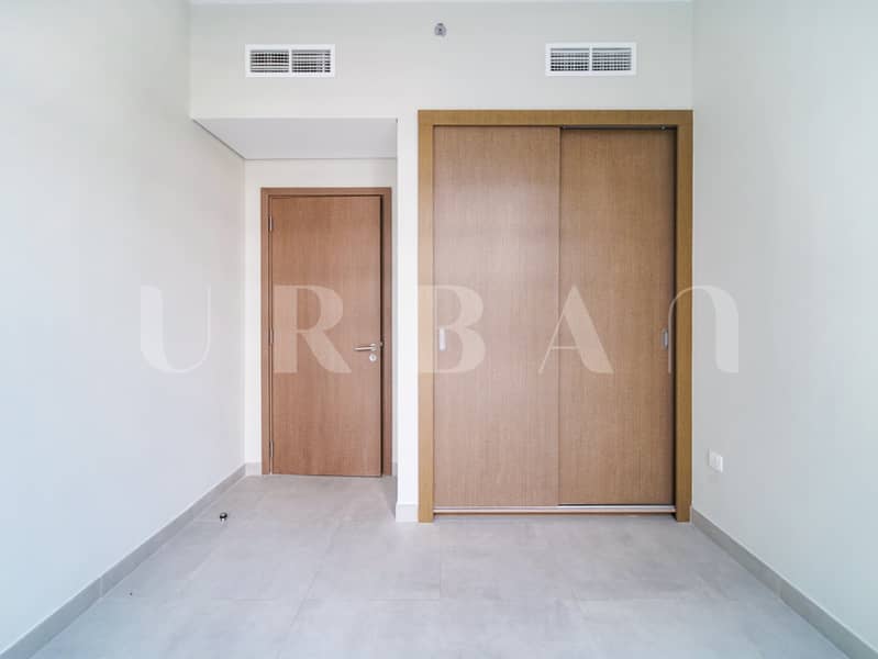 9 ADU00033. JPG