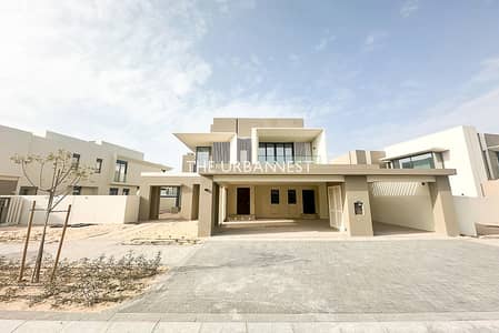 4 Bedroom Villa for Rent in Jebel Ali, Dubai - Park Facing | Massive Plot | Vastu Compliant 4 Bedroom Villa for Rent in Jebel Ali, Dubai - Park Facing | Massive Plot | Vastu Compliant