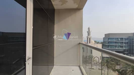 Appartement de 2 chambres à à louer à Al Bateen, Abu Dhabi - Appartement à Al Bateen, 2 chambres, 126000 AED - 16158731
