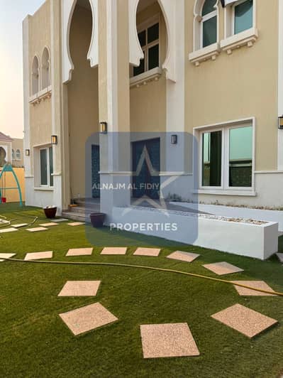4 habitaciones Villa para en Alquiler en Al Quoz, Dubai - 1 (46). jpeg