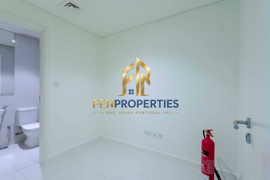 6 13_FEN-UAE-FOS-MT-0407_MAID. jpg