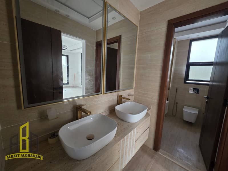 5 00f06da3-d5ec-4897-961b-3f823055cced. jpg