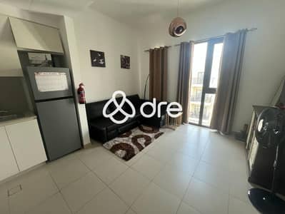 Studio zum zur Miete in Town Square, Dubai - f6bf825f-c069-477c-8ba7-6cabfa3613f2. jpeg