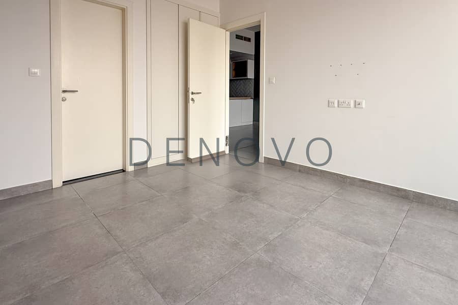 11 Property Image
