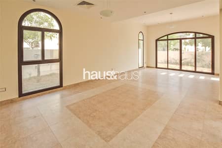 Corner Unit | Single Row | Opposite Park Corner Unit | Single Row | Opposite Park