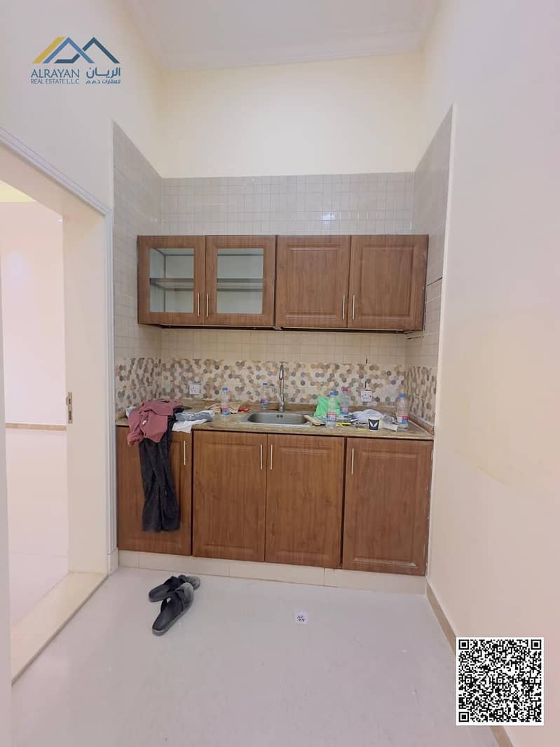 15 74a06e7d-8ca9-4da3-b9f6-2ea0cd6d3aec. jpg