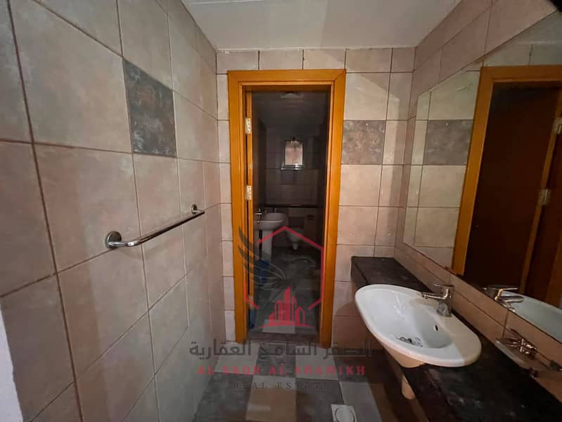 15 d6a36805-fb72-43df-aee1-c933bc6bcd90. jpg