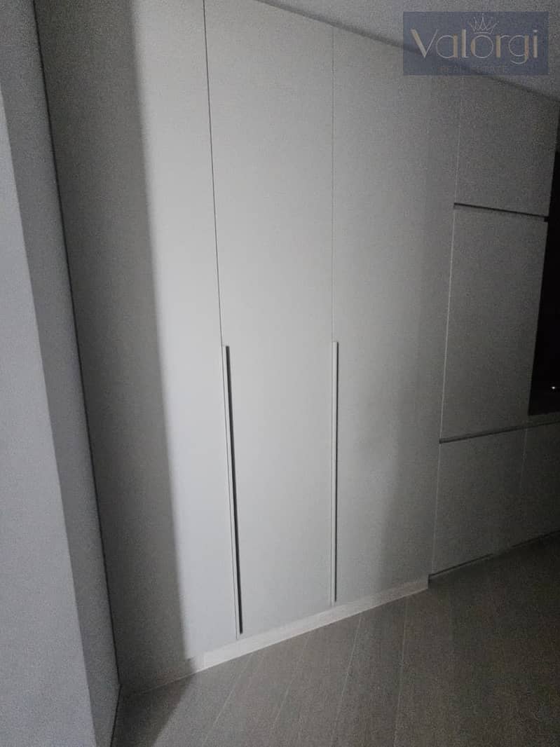 6 f6507df4-ac22-4f6f-b06c-e0800a375ab7. jpg