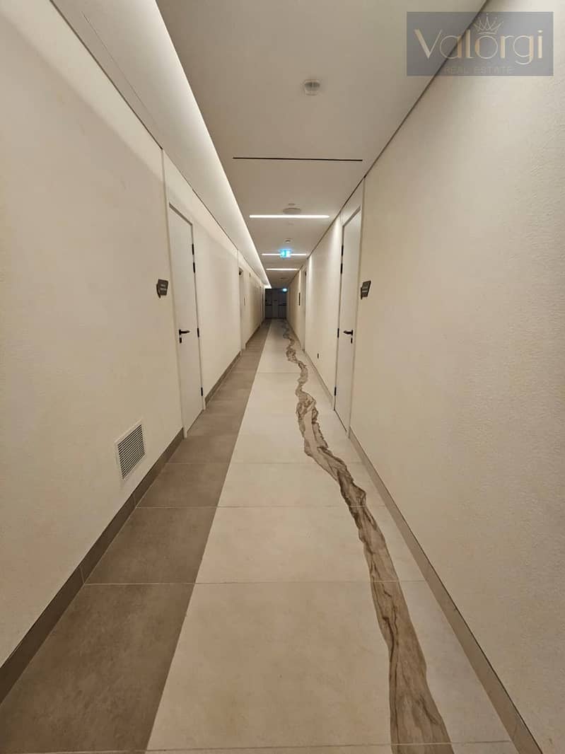 16 abbc7b10-f619-493d-8f1d-dd81f4f9af73. jpg