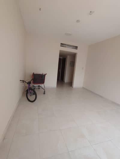 1 habitación Apartamento para en Alquiler en Abu Shagara, Sharjah - WhatsApp Image 2026-08-11 at 2.19. 49 PM (1). jpeg 1 habitación Apartamento para en Alquiler en Abu Shagara, Sharjah - WhatsApp Image 2026-08-11 at 2.19. 49 PM (1). jpeg