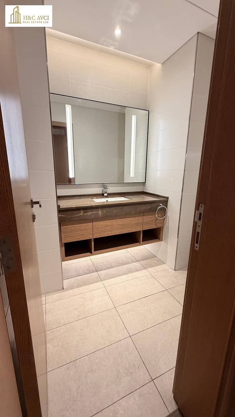 27 aff bathroom. jpeg