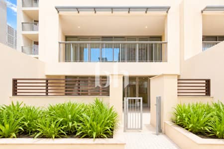 3 habitaciones Townhouse para en Venta en Al Raha Beach, Abu Dhabi - Chat GPT Image Jun 32026022125 PM