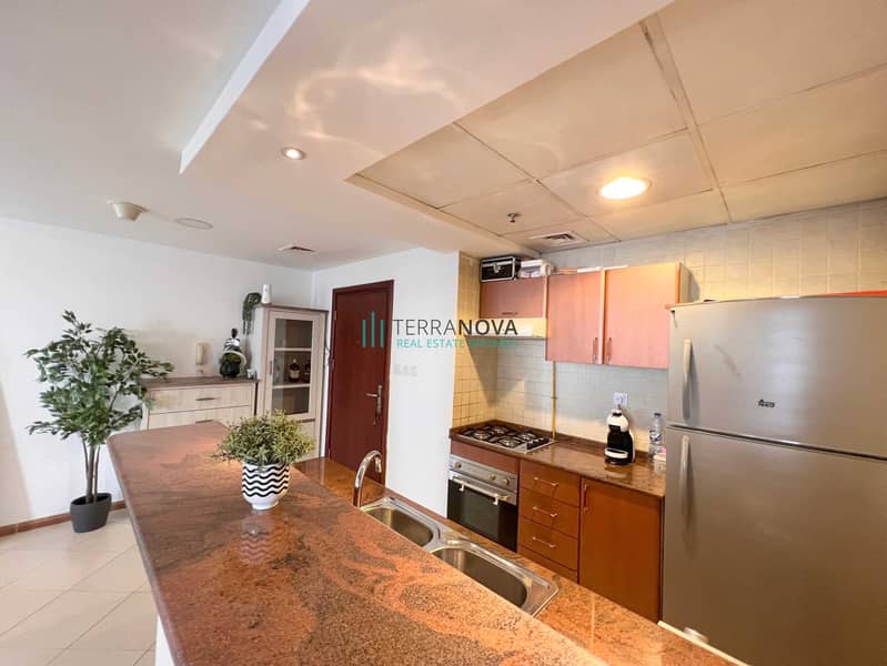 2 Kitchen 02. JPG