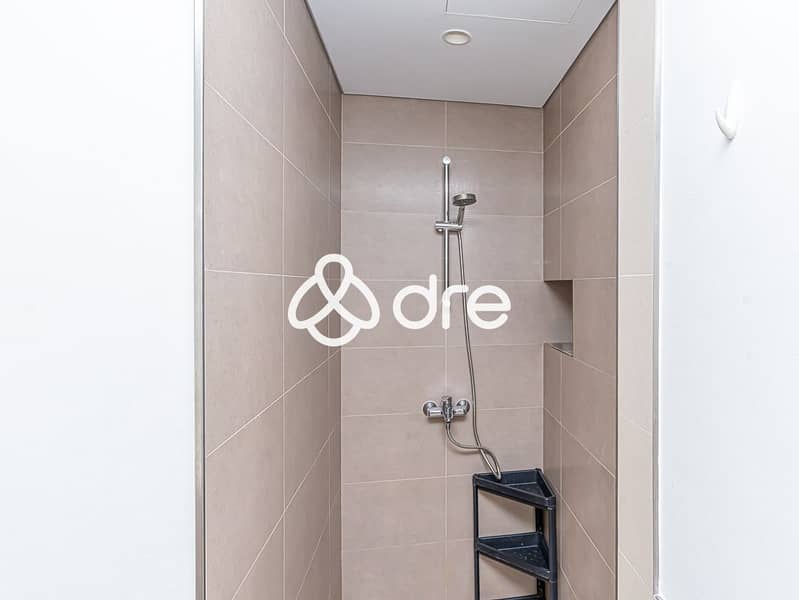15 DRE06033-Edit. JPG