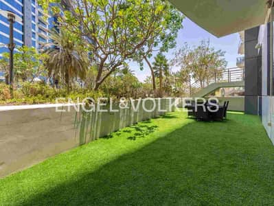 1 Bedroom Apartment for Rent in Palm Jumeirah, Dubai - Private Garden | Private Beach | Ready October