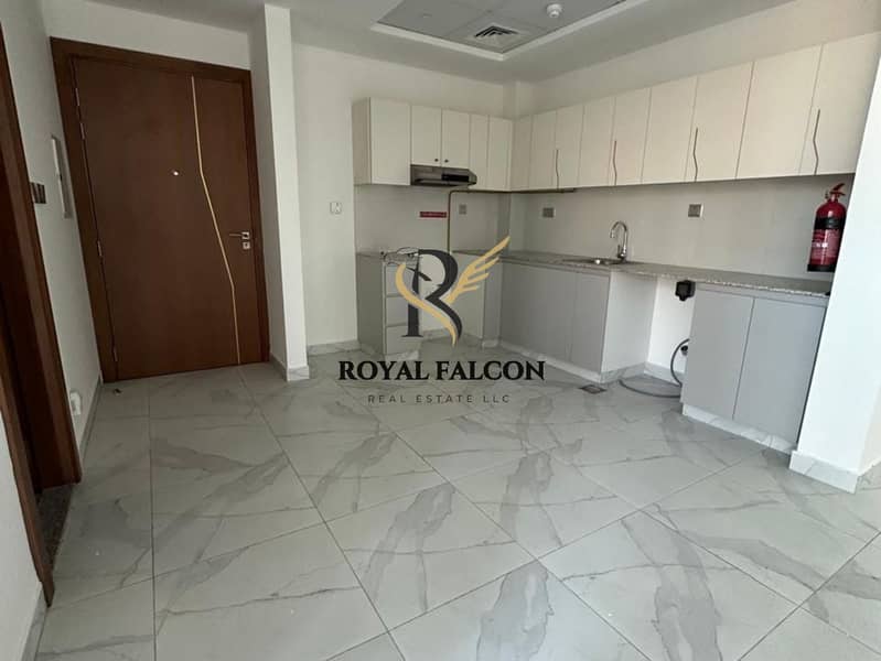 UNFURNISEHD| CANAL AND BURJ VIEW| HIGH FLOOR UNFURNISEHD| CANAL AND BURJ VIEW| HIGH FLOOR